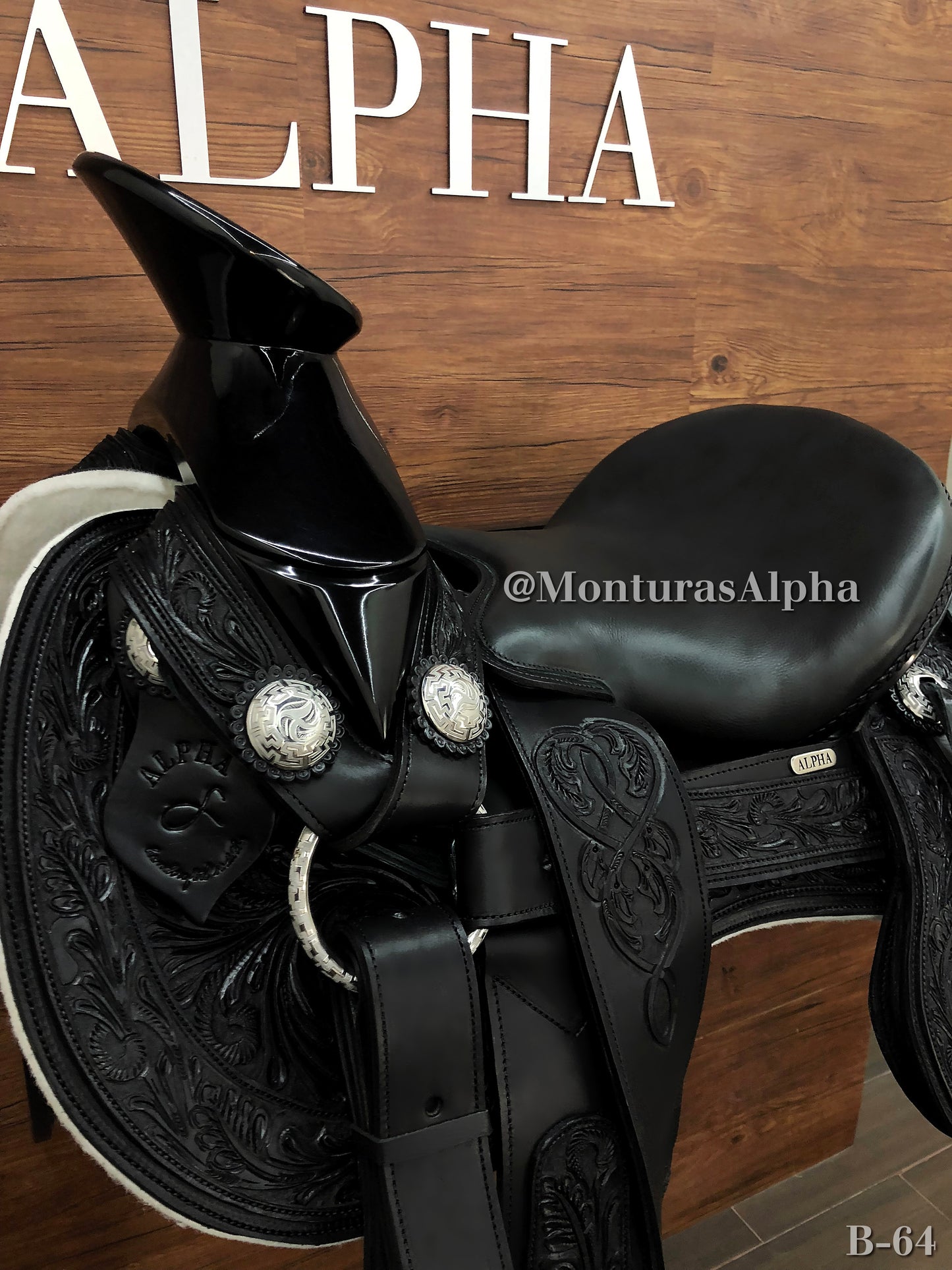 MONTURA B-64