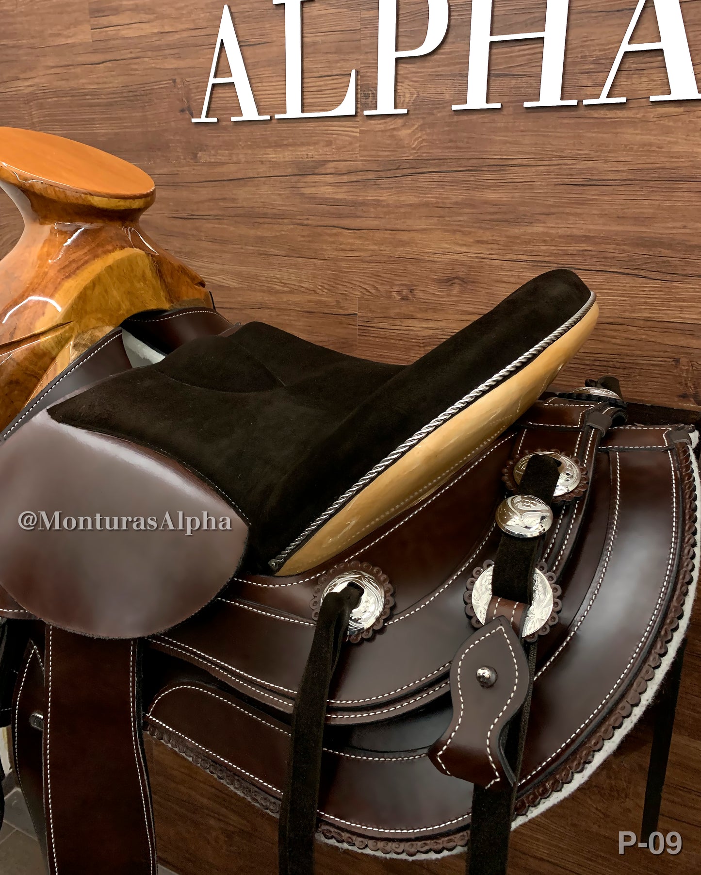 MONTURA P-09