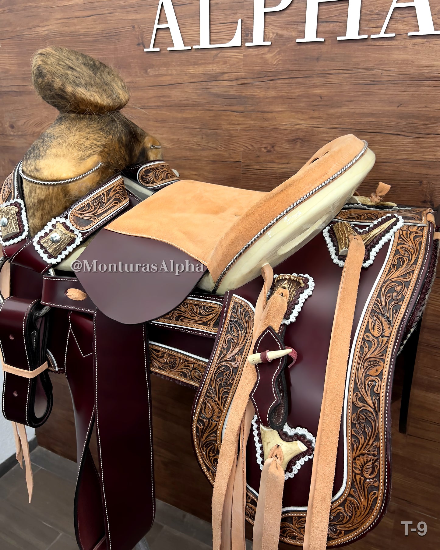 Montura Tradición T-9